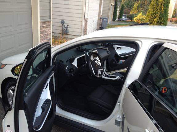 2013 Chevy Volt black and ceramic