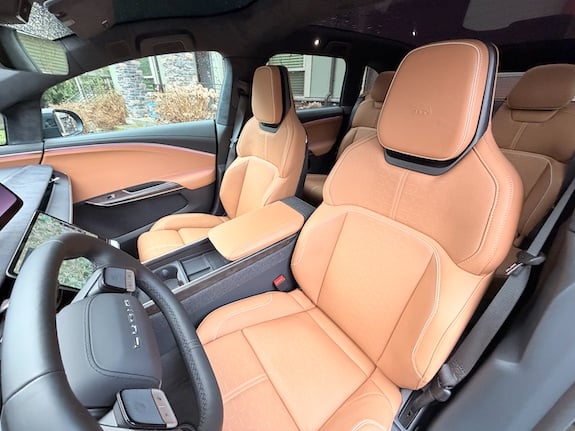 lucid gravity interior