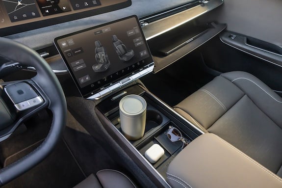 lucid gravity interior