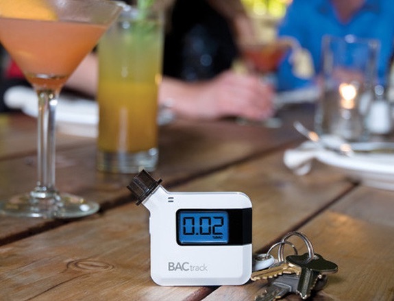 bactrack s35 breathalyzer