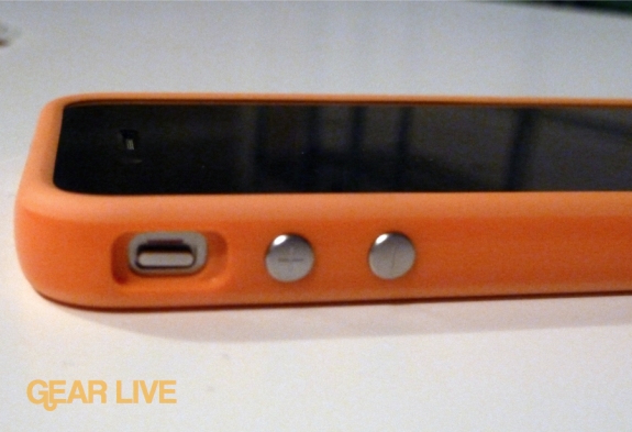 iphone 4 bumper case. iPhone 4 volume controls in