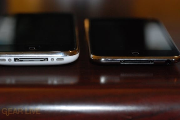 iPod touch 2G vs iPhone 3G bottom