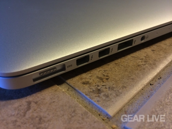 macbook pro 2013 io ports