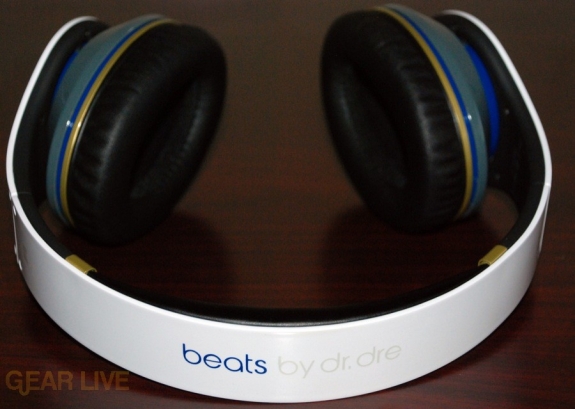 beats by dre. White Beats by Dr. Dre band