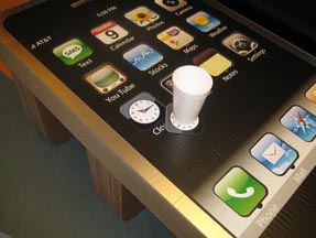 iPhone Table