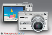 Super thin camera for everybody, the Minox DC 8122