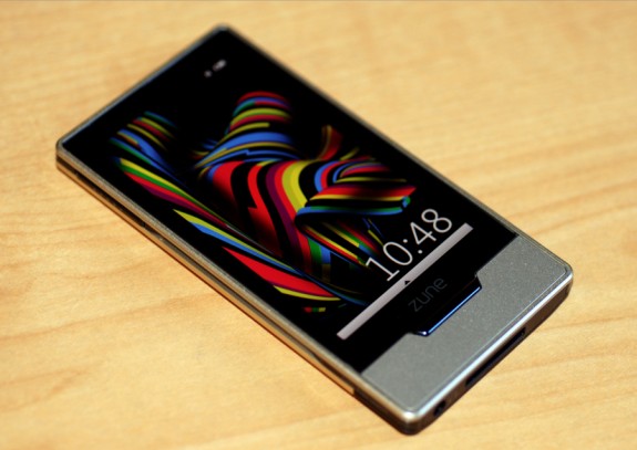 Zune HD OLED screen