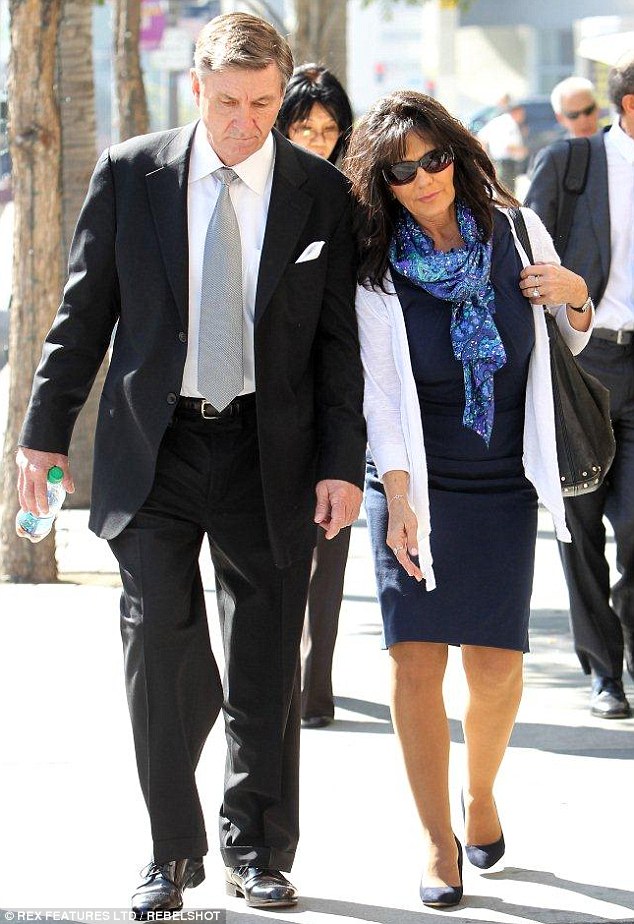 Jamie and Lynne Spears upon leaving the court house