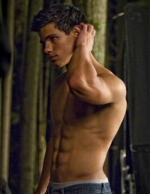 The Cons of Having Taylor Lautner s Body VIP Breakdown