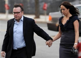 Tom Arnold and wife Ashley