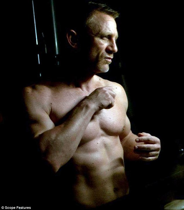 Daniel Craig