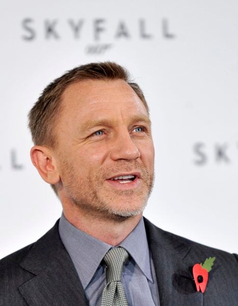 Daniel Craig