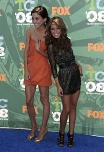 Jessica Stroup and Shenae Grimes