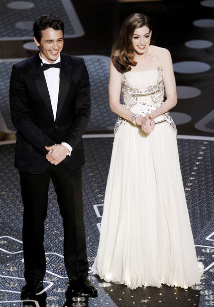 oscars anne hathaway james franco. James Franco and Anne Hathaway