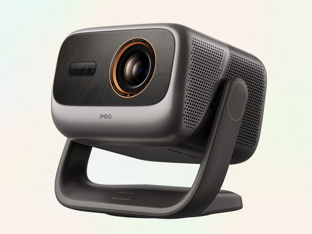 JMGO Iris Ultra Max 4K triple-laser projector