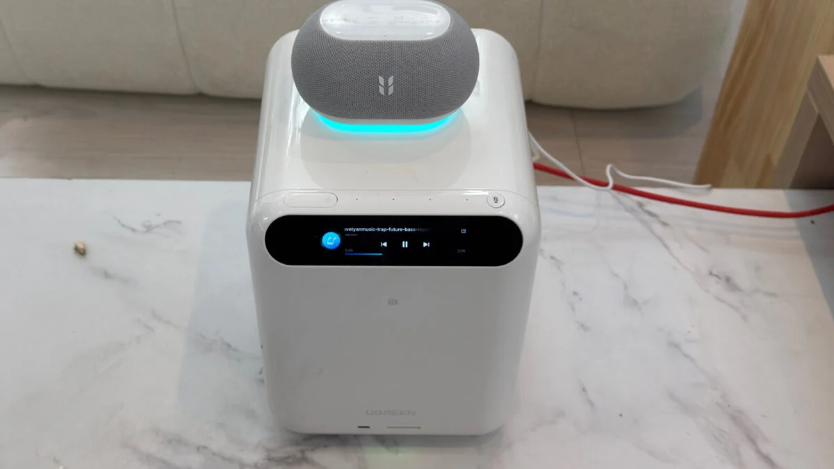 Ugreen HomeAgent HA100 local AI smart home hub